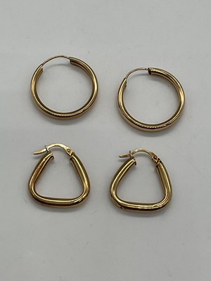 Lot 353 - A pair of 9ct yellow gold triangular shaped...