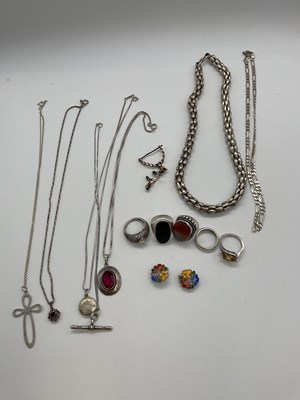 Lot 357 - A group of silver and white metal, including a...
