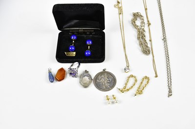 Lot 553 - A small group of costume jewellery including...