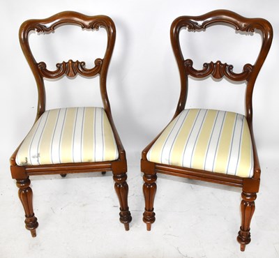 Lot 1540 - A pair of Victorian dining chairs with drop-in...