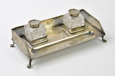 Lot 2428 - STOKES & IRELAND LTD; an Edward VII hallmarked...