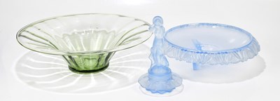 Lot 1227 - WHITEFRIARS; a glass bowl with fluted...