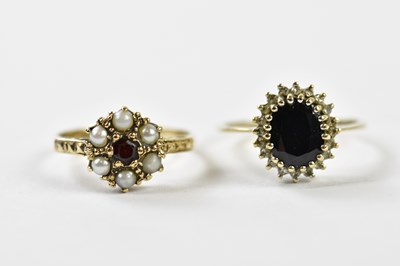 Lot 261 - Two 9ct yellow gold dress rings, combined 4.6g...