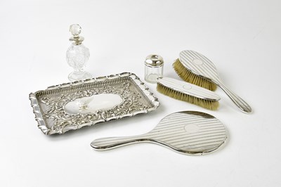 Lot 1033 - WALKER & HALL; an Edward VII hallmarked silver...