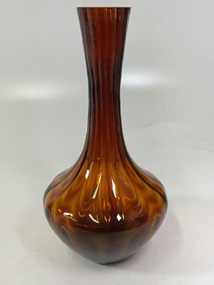 Lot 253 - A mid 20th Century Empoli Italian dark amber...