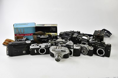 Lot 1436 - A collection of film cameras, mostly 35mm, to...