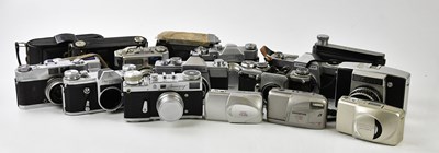 Lot 1438 - A collection of film cameras, mostly 35mm, to...