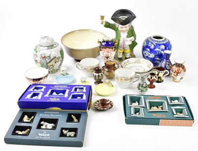 Lot 1288 - An assortment of ceramics including a painted...