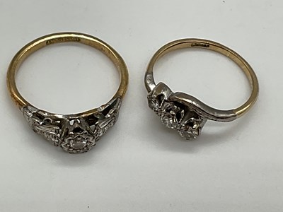 Lot 336 - An 18ct yellow gold and platinum tipped...