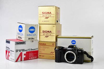 Lot 1409 - MINOLTA; a Minolta Dynax 700si 35mm film...