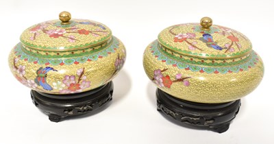 Lot 432 - A pair of 20th century covered cloisonné bowls,...