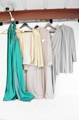 Lot 447 - A quantity of assorted vintage clothing...