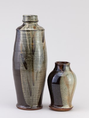 Lot 90 - CLARE SUTCLIFFE (1943-2018); a tall stoneware...