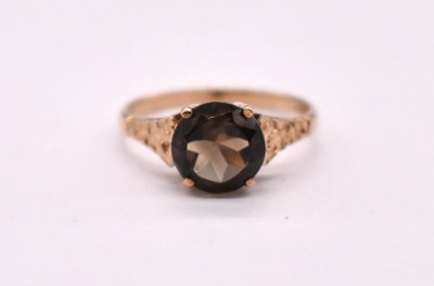 Lot 1104 - A 9ct yellow gold dress ring, size M 1/2,...