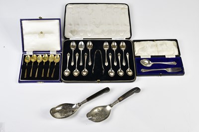 Lot 2280 - FRANCIS HOWARD; a cased set of twelve George V...