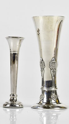 Lot 2510 - CHARLES EDWARDS; a George V hallmarked silver...