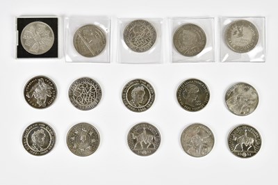 Lot 2608 - A collection of British Elizabeth II...