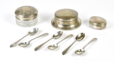 Lot 2482 - A George V hallmarked silver jewellery box of...