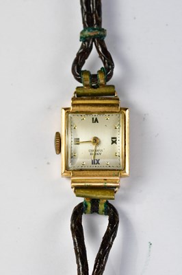 Lot 642 - A lady's vintage 18ct yellow gold wristwatch...