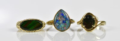 Lot 246 - A 14ct yellow gold doublet opal dress ring,...