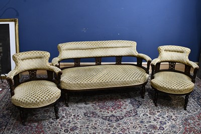 Lot 53 - An Edwardian three piece salon suite, on...