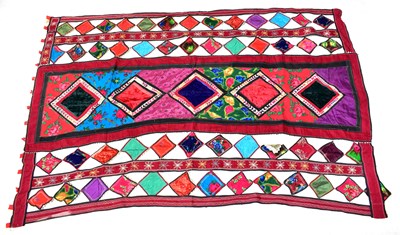 Lot 146 - A Bedu Iraq Kilim hand-woven flat weave rug in...