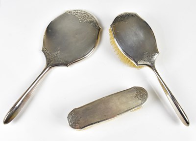 Lot 2217 - W G SOTHERS LTD; an Elizabeth II hallmarked...