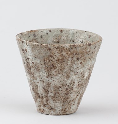 Lot 14 - AKIKO HIRAI (born 1970); a stoneware beaker...