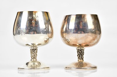Lot 2471 - PINDER BROTHERS; an Elizabeth II hallmarked...