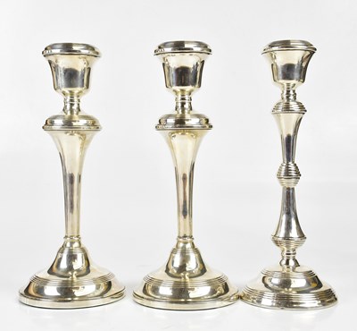 Lot 2070 - W I BROADWAY & CO; a pair of Elizabeth II...