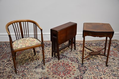 Lot 1066 - An Edwardian inlaid mahogany drop-leaf...