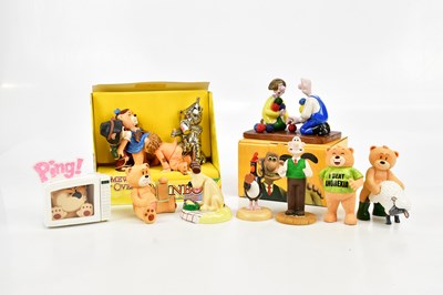 Lot 2539 - COALPORT; a first edition Wallace & Gromit 'A...