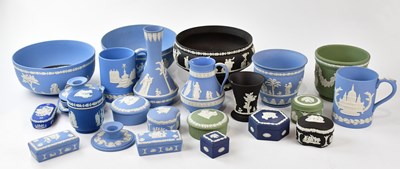 Lot 2760 - WEDGWOOD; an extensive collection of...