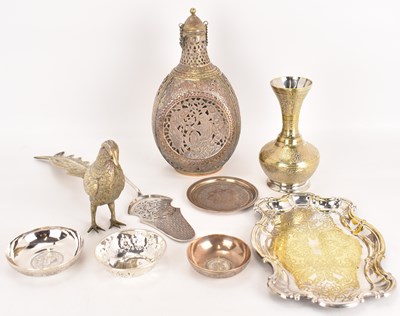 Lot 563 - A group of silver and silver plated items to...