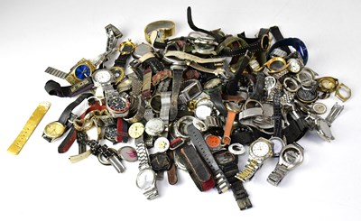 Lot 892 - A large quantity of wristwatches, parts,...