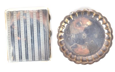 Lot 597 - DAVID HOLLANDER & SON; a boxed hallmarked...