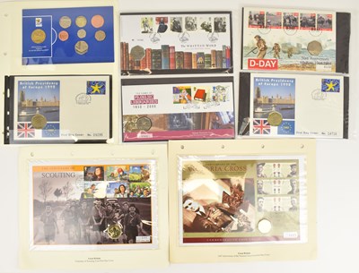 Lot 675 - Twelve coin covers and sets to include 'World...