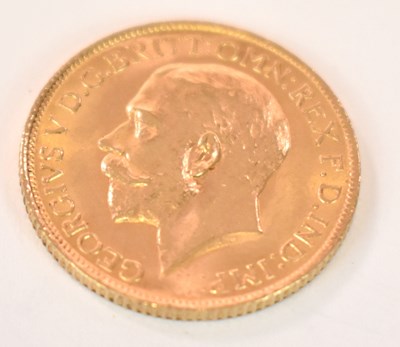 Lot 1315 - A George V full sovereign, 1914.