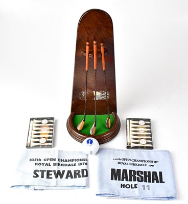 Lot 525 - A small collection of golfing-related...