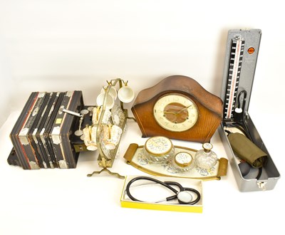 Lot 105 - A collectors' lot to include a 1930s oak cased...