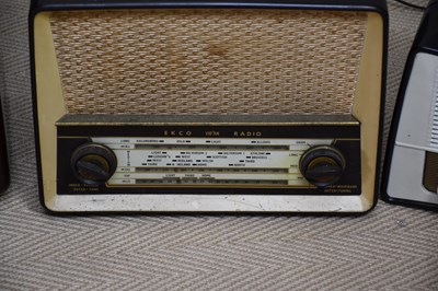 Lot 1273 - A group of four vintage bakelite radios...