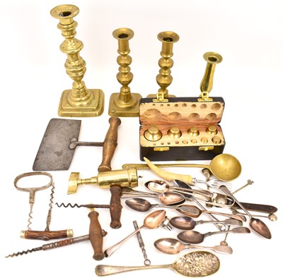 Lot 101 - A collectors' lot to include a pair of brass...