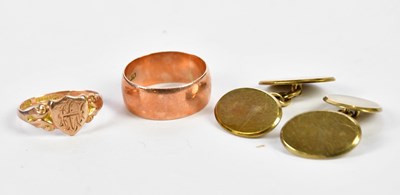 Lot 486 - A pair of 9ct yellow gold cufflinks (approx....