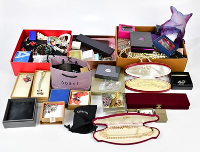 Lot 571 - An extensive collection of costume jewellery...