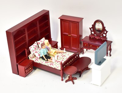 Lot 555 - A good quantity of various doll's house...