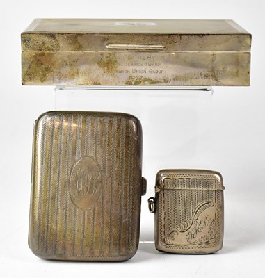 Lot 578 - A silver cigarette box with engine turned...