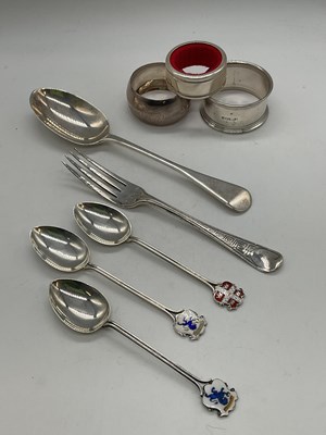 Lot 1092 - A group of small hallmarked silver items...