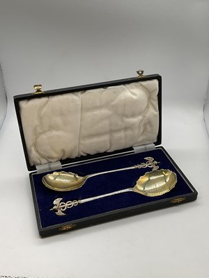 Lot 1094 - JAMES DEAKIN & SONS; a cased pair of George V...