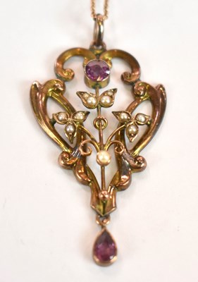 Lot 1147 - A 9ct yellow gold Edwardian Art Nouveau seed...
