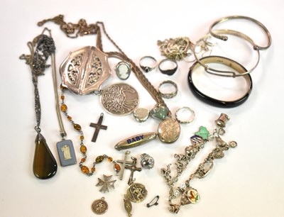 Lot 1156 - A collection of silver jewellery, including...